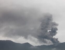 Gunung Marapi di Sumbar erupsi 46 kali dan 66 hembusan selama dua hari